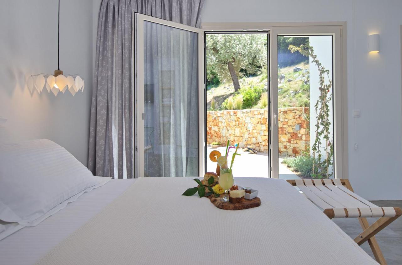 Eleon Suites Isomata Exterior foto