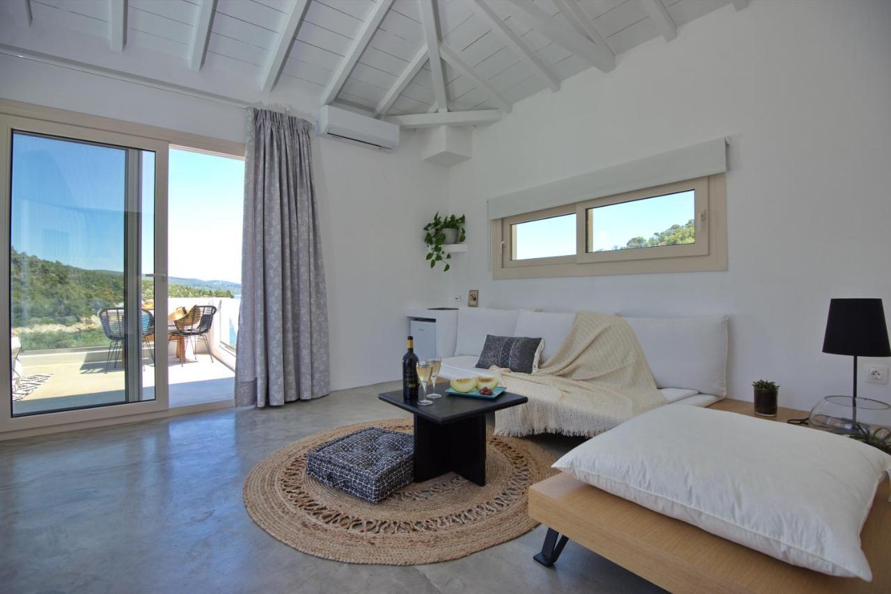 Eleon Suites Isomata Exterior foto